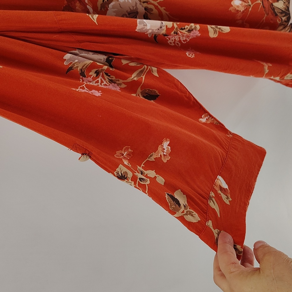 Torrid Harper Blouse Size 3X Dark Coral Floral 3/4 Sleeve Button Down - Picture 5 of 10